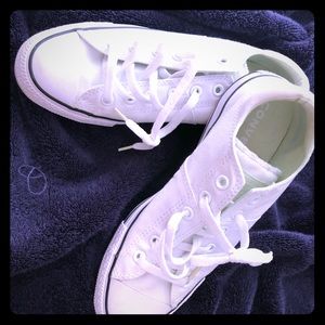 Women white converse